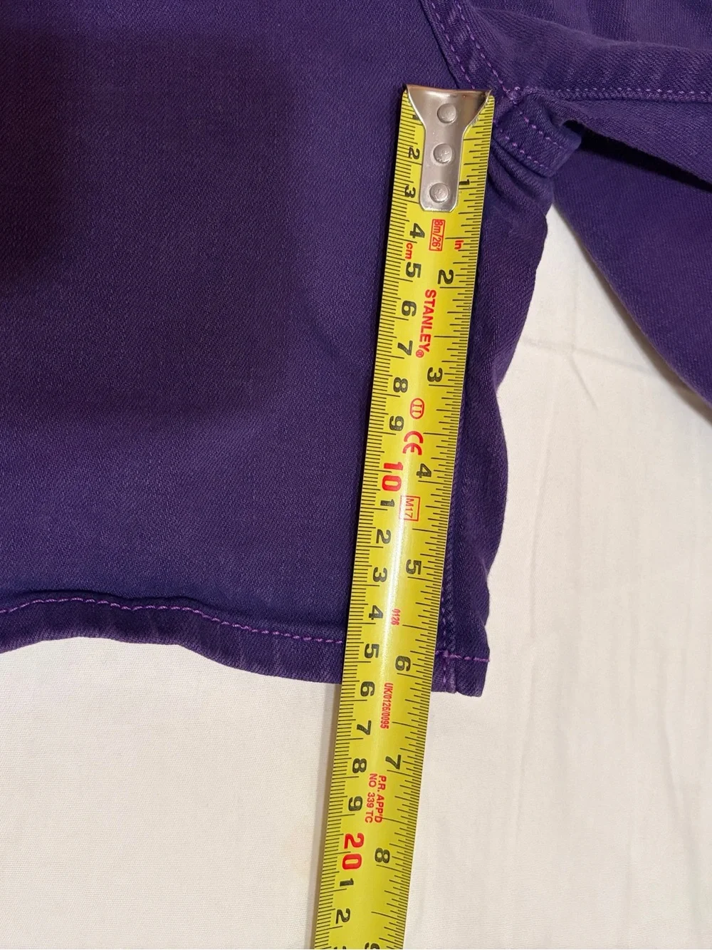 Pilcro purple stretch denim shorts, adjustable rolled up cuff - Picture 9 of 9